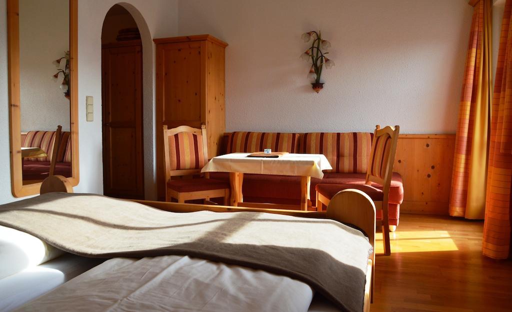Hotel Garni Apart Elfriede Fiss Pokoj fotografie